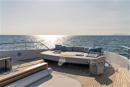 AZIMUT GRANDE TRIDECK 38M