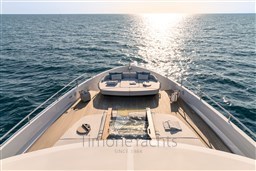 AZIMUT GRANDE TRIDECK 38M