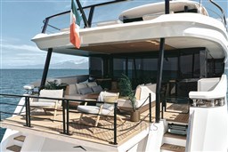 AZIMUT GRANDE 30M
