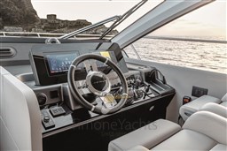 53 Internal Wheelhouse