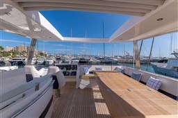 Princess Yachts 72 - Flybridge