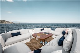 78 Fore Lounge Area 1.jpg