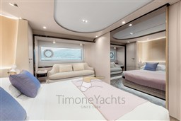 78 Owner Cabin 2.jpg