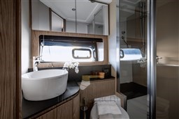 Azimut Atlantis 45 Toilette