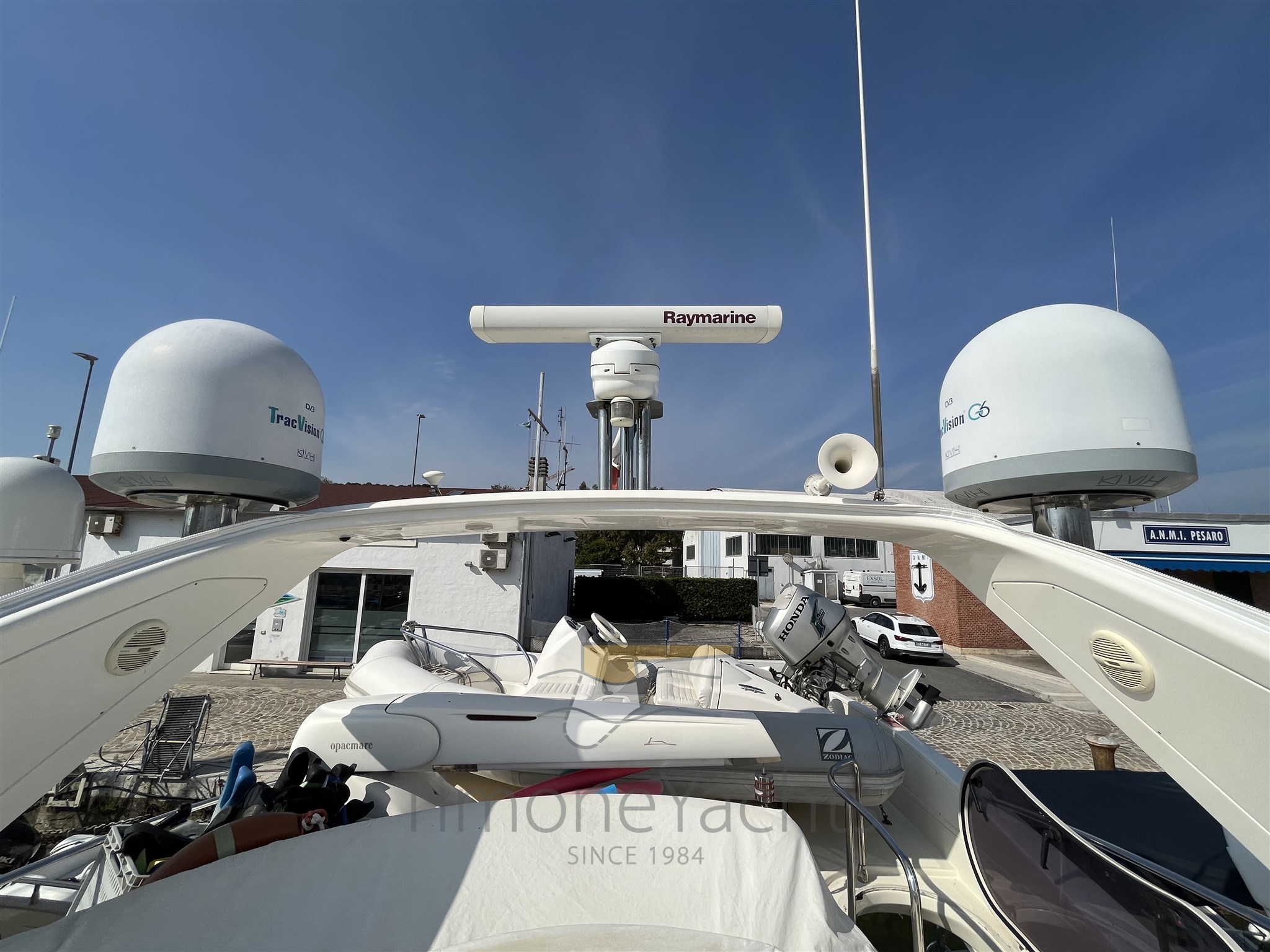 Azimut 55 fly