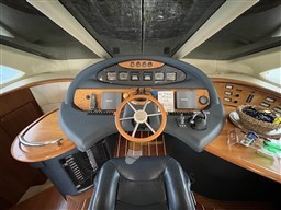 Azimut 55 fly