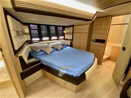 Azimut 64 fly (2013) Timone Yachts