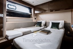 Azimut Atlantis 51 Cabina Vip Letto scorrevole