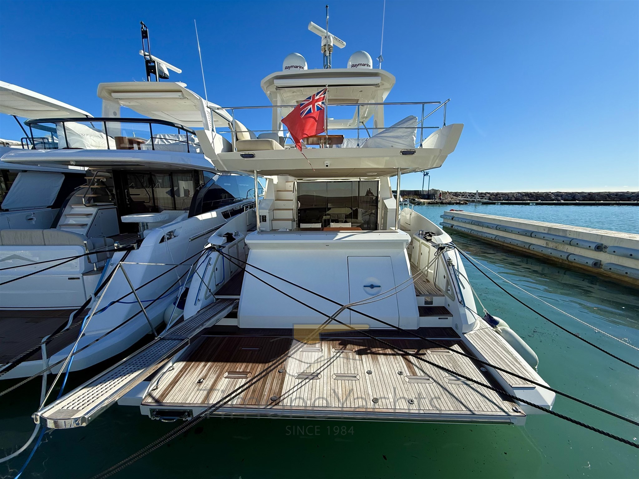 Azimut 66 Fly