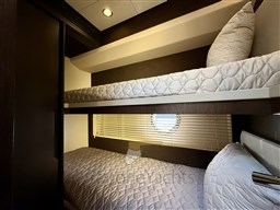 Azimut 66 Fly