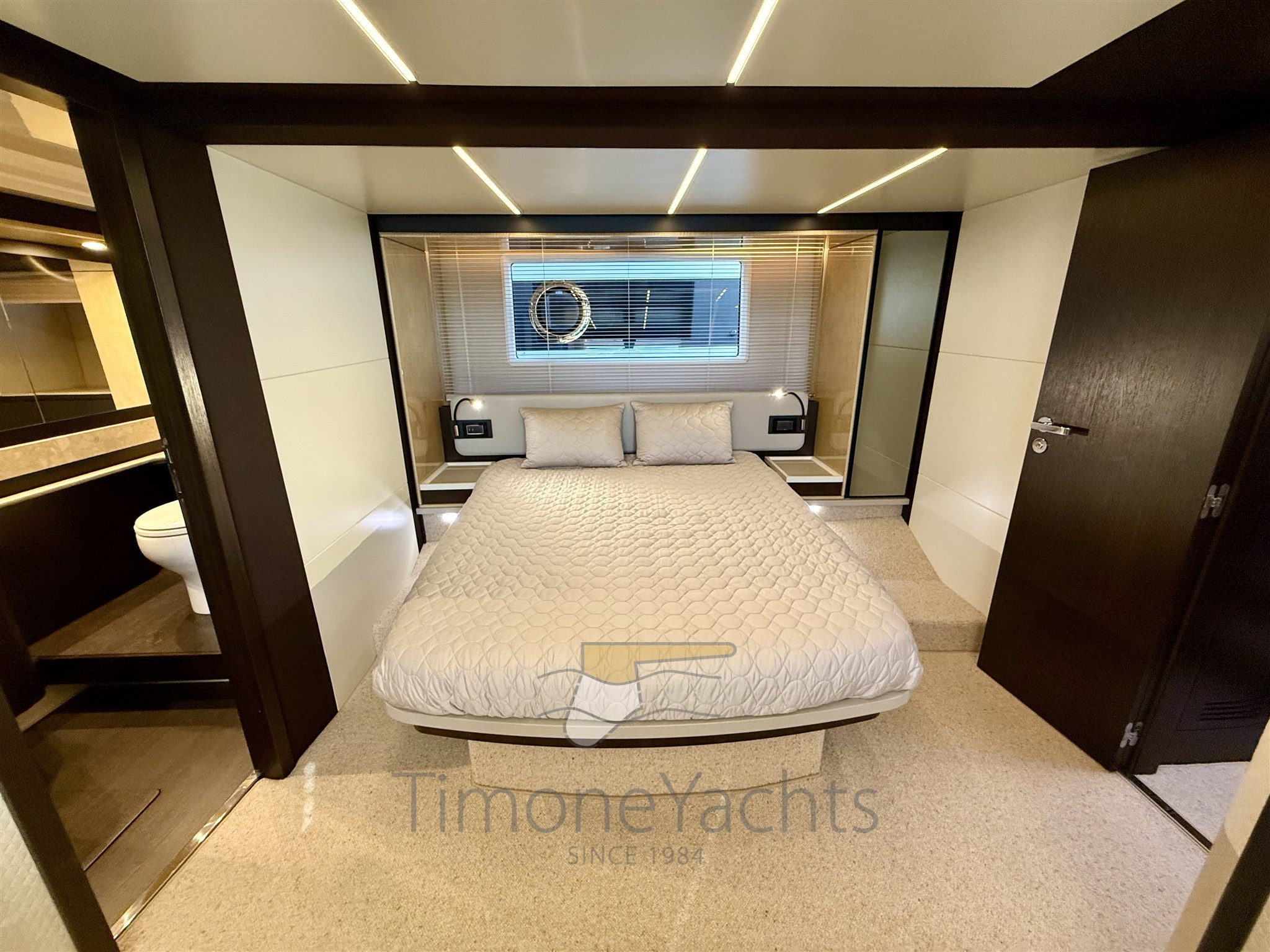 Azimut 66 Fly