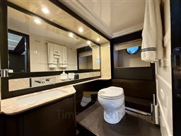 Azimut 66 Fly