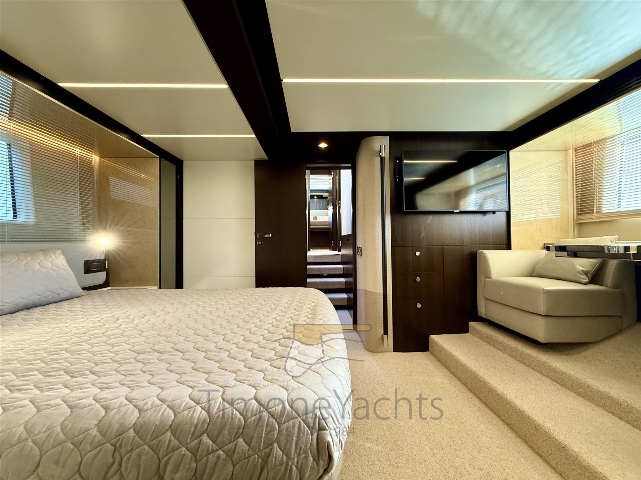 Azimut 66 Fly
