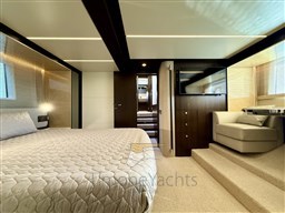 Azimut 66 Fly