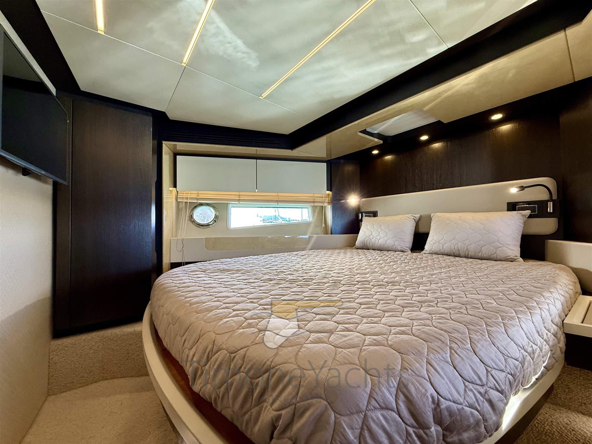 Azimut 66 Fly