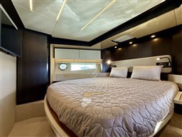 Azimut 66 Fly