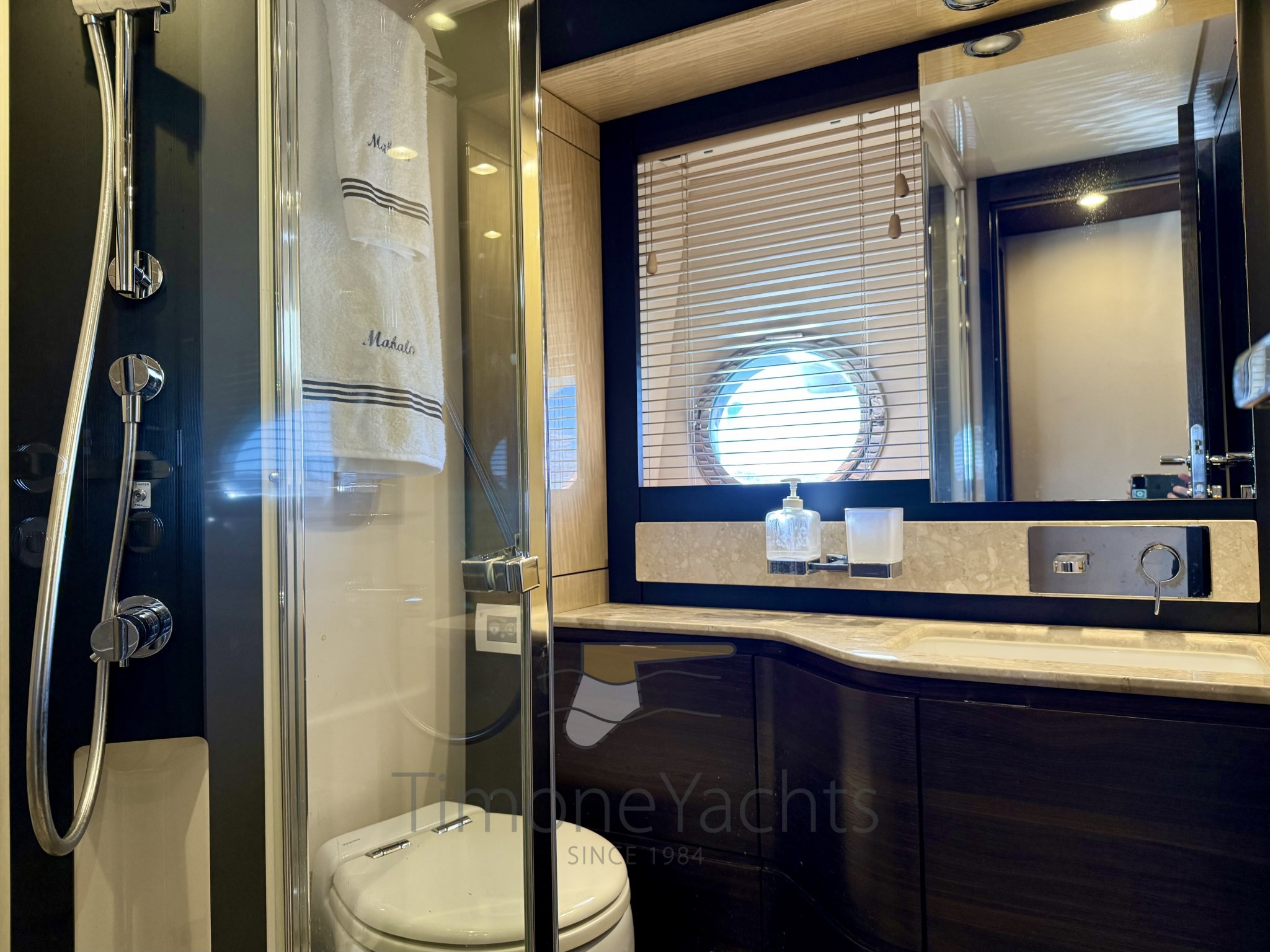 Azimut 66 Fly