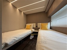 Azimut 72 Fly - Guest cabin