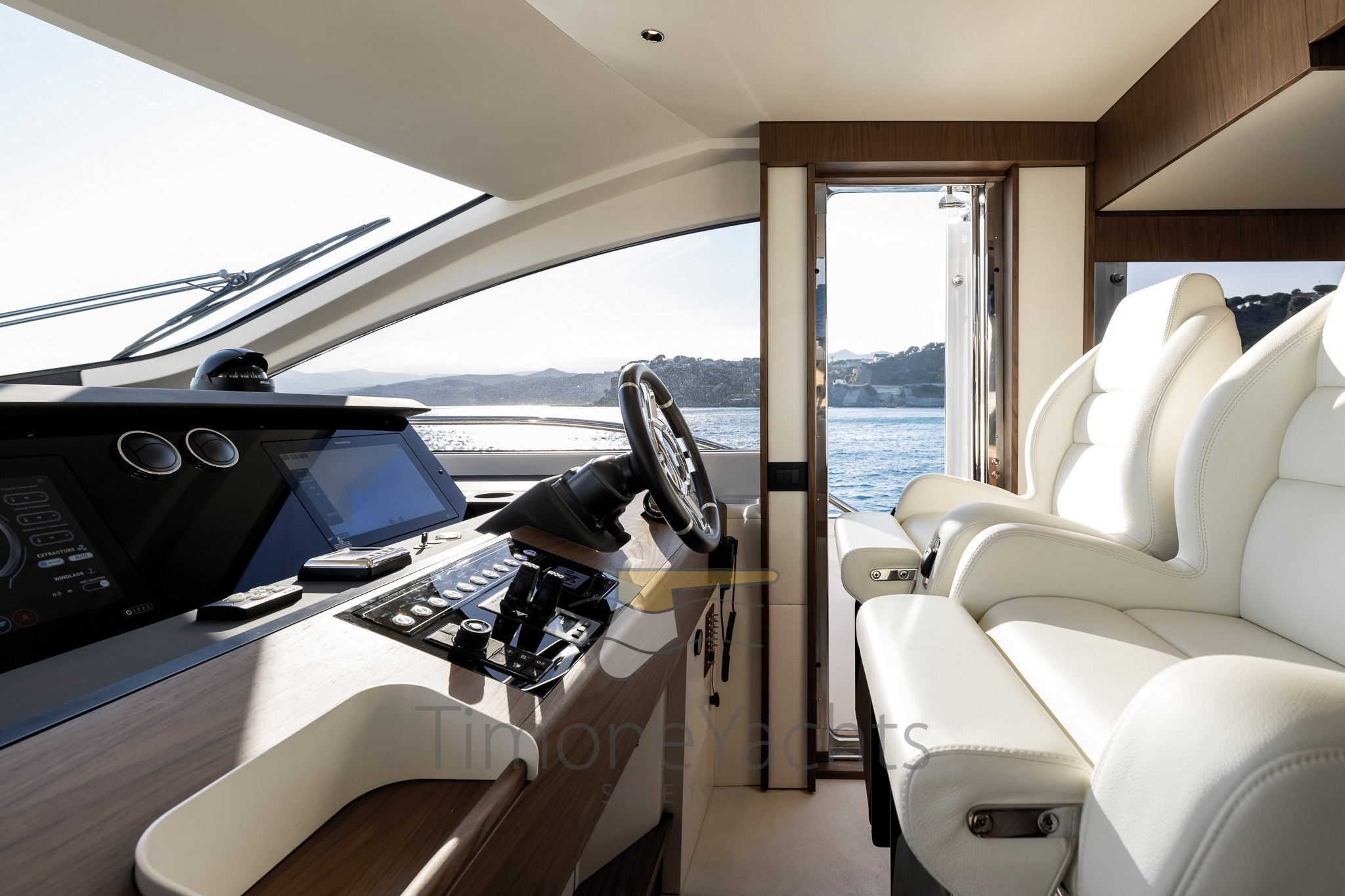 AZIMUT FLY 72