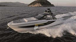 VERVE 42 External View