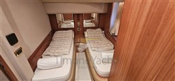 Azimut 68 evo evolution Cabina ospiti letti in piano