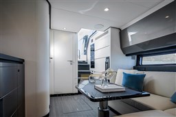 Azimut Verve 48 Salone