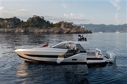 Azimut Verve 48 Esterno