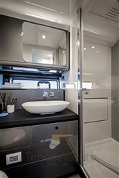 Azimut Verve 48 Toilette
