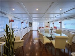yacht-ziacanaia-saloni-sea__sea_charter-13.jpg