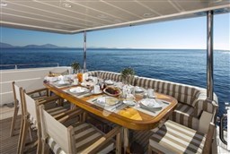 Posillipo-Rizzardi TECHNEMA 85 - Cockpit