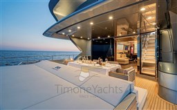 Cerri 102 Fly - Stern