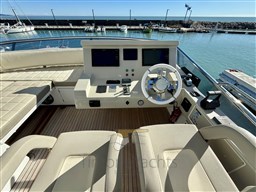 Azimut 66 Fly