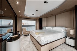 AZIMUT GRANDE 27M