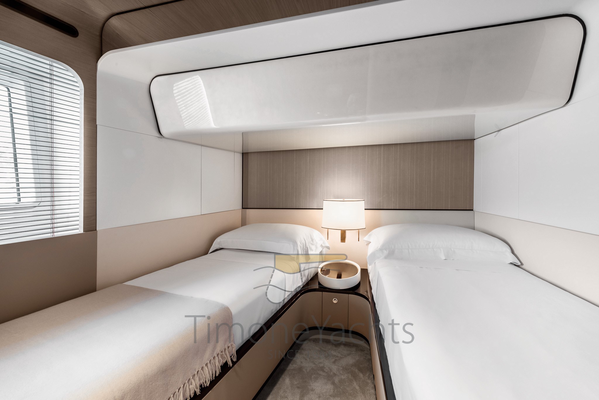 AZIMUT GRANDE 27M