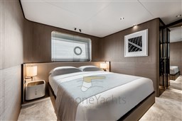 AZIMUT GRANDE 27M