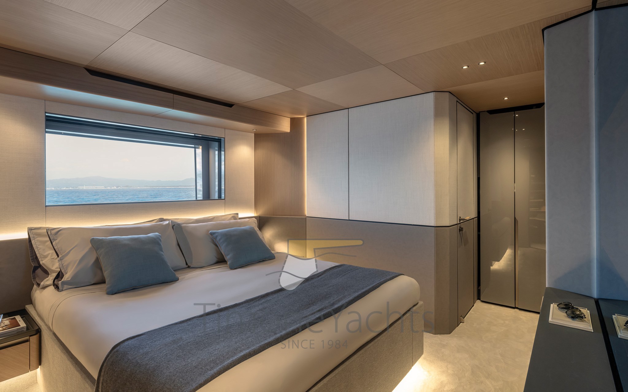 AZIMUT GRANDE TRIDECK 38M