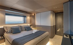 AZIMUT GRANDE TRIDECK 38M