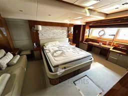 Sunseeker 28M YACHT (2015)