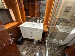 Sunseeker 28M YACHT (2015)