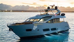 Sunseeker 28M YACHT (2015)
