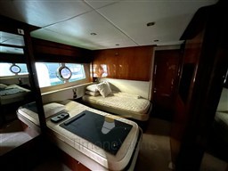 Sunseeker 28M YACHT (2015)