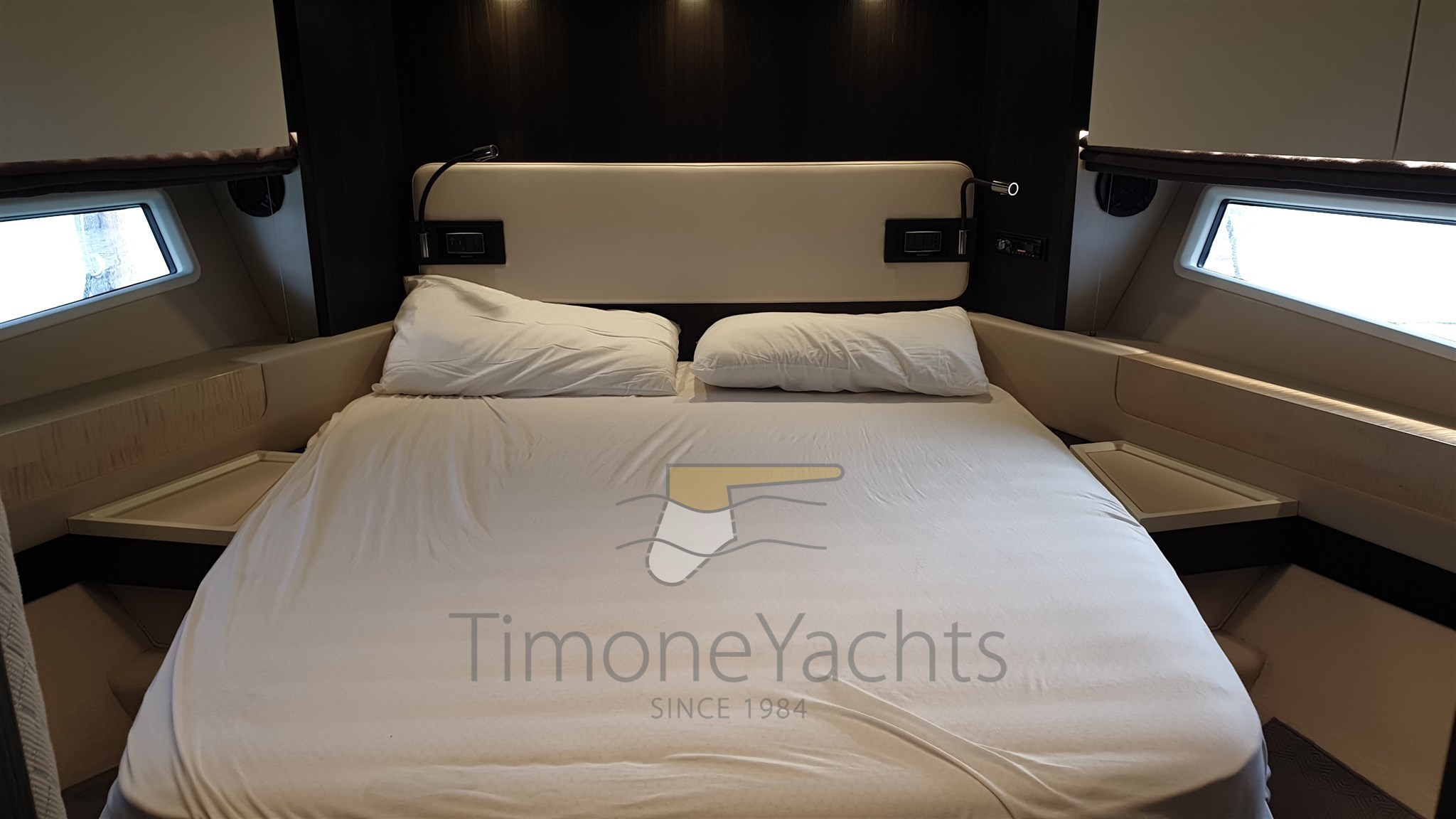 Azimut 66 Flybridge - Vip cabin