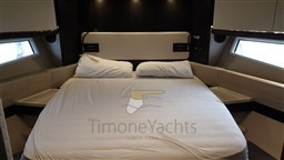 Azimut 66 Flybridge - Vip cabin