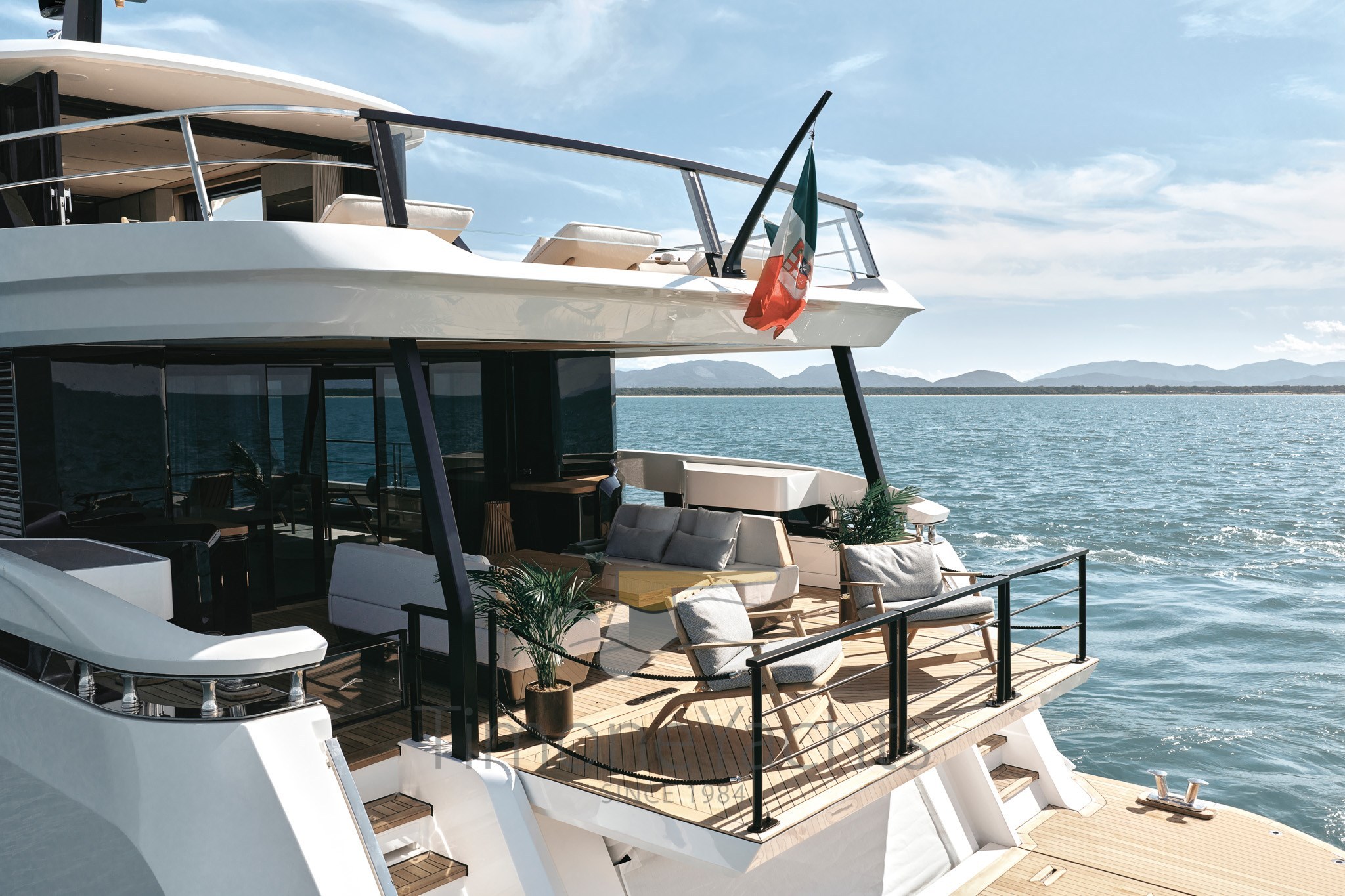 AZIMUT GRANDE 30M