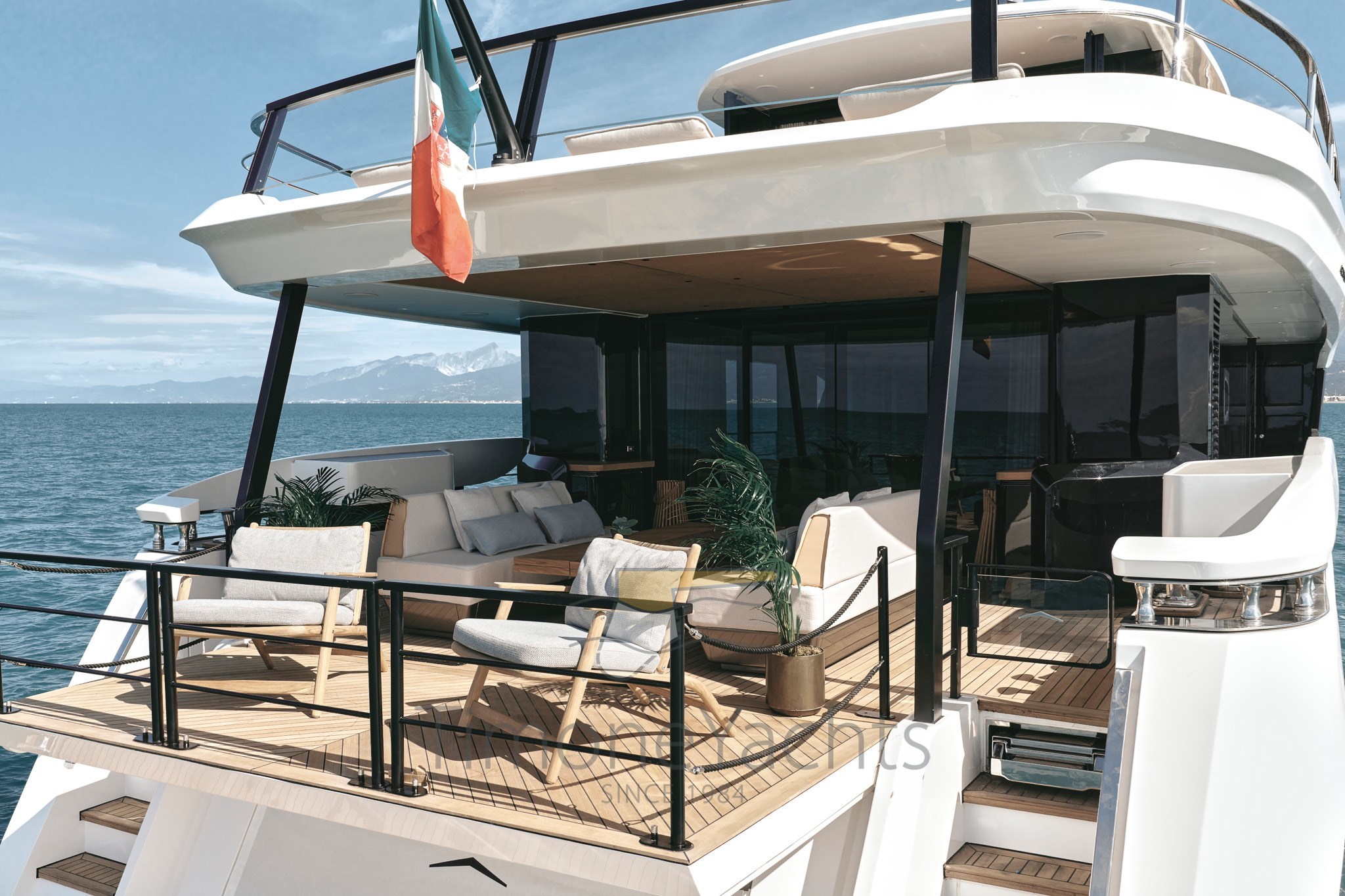 AZIMUT GRANDE 30M