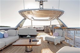 G26M Flybridge 1_Low res.jpg