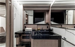galeon-800-fly