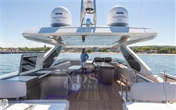 galeon-800-fly