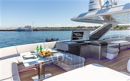 galeon-800-fly