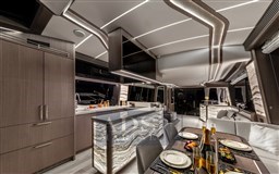 galeon-800-fly